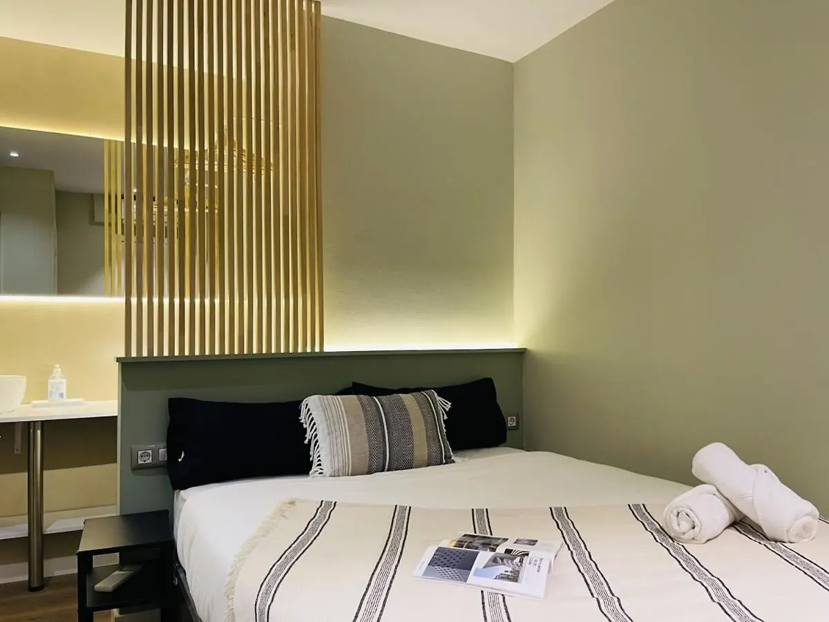 Apartamento Plaza Catalunya Recently Renovated 5Bd-4Bth Barcelona